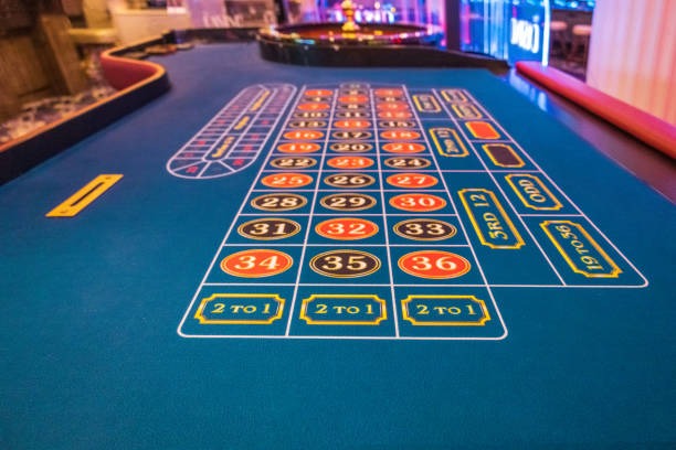 Joker Gaming slot interface showing reel layout and bonus feature trigger